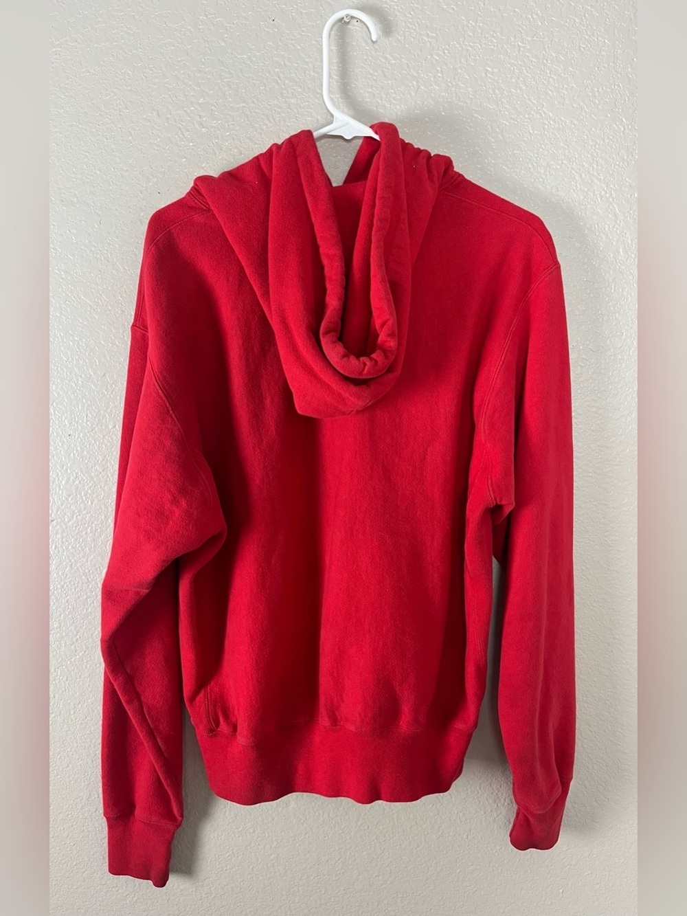 Champion Red Pullover Hooded Sweatshirt Embroidered Logo Sz M Casual Comfy - Picture 5 of 7